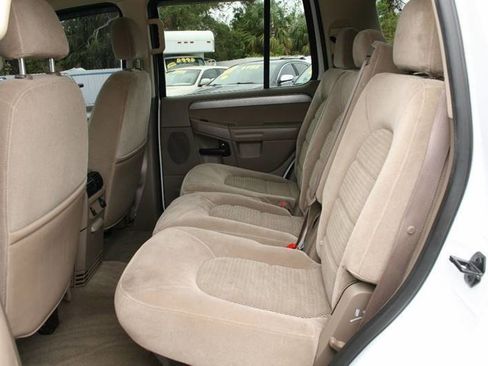 Used 2004 Ford Explorer Sport XLT image 10