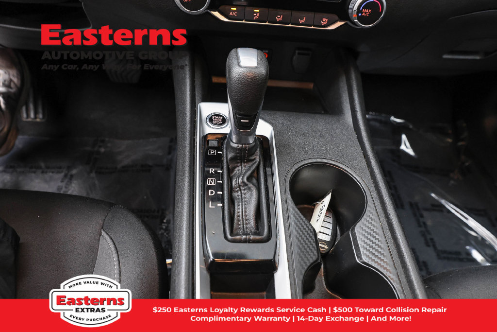 Used 2025 Nissan Altima 2.5 SV FWD image 14