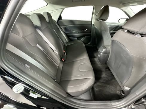 Used 2026 Hyundai Elantra Hybrid FWD image 26