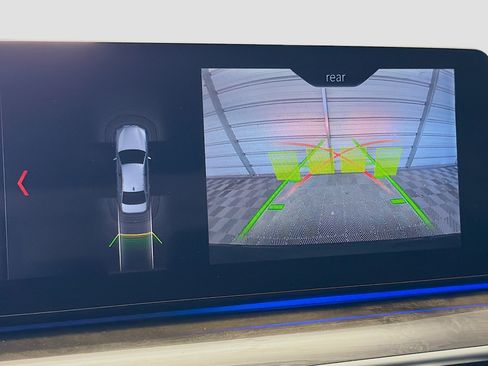 Used 2017 BMW 530i RWD image 16