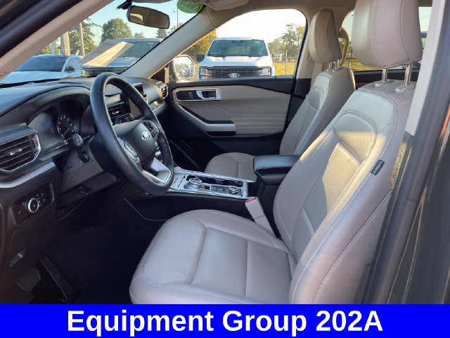 Used 2023 Ford Explorer XLT w/ Equipment Group 202A AWD/4WD image 9