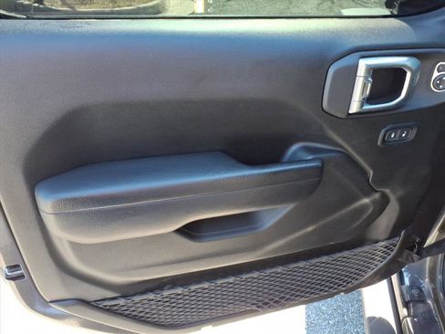 Used 2023 Jeep Wrangler Unlimited w/ Cold Weather Group image 23