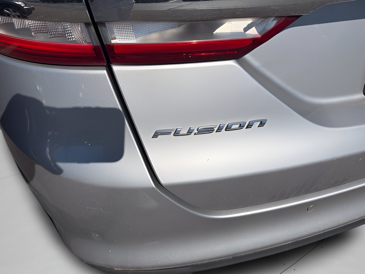 Used 2017 Ford Fusion SE w/ Fusion SE Technology Package FWD image 11