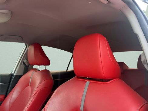 Used 2021 Toyota Camry XSE image 18