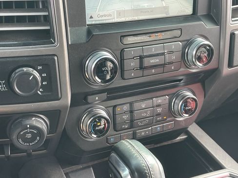 Used 2018 Ford F150 Limited w/ Trailer Tow Package image 7