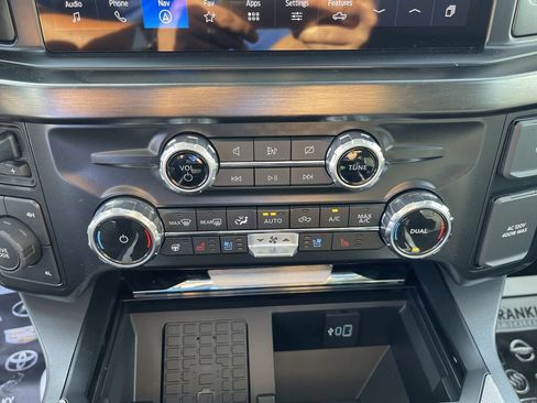 Used 2024 Ford F350 Lariat w/ Lariat Ultimate Package AWD/4WD image 19