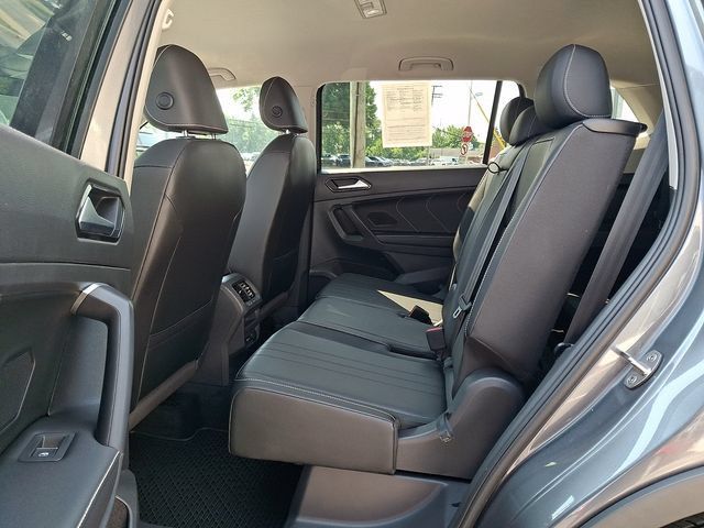 Used 2023 Volkswagen Tiguan SE FWD image 10