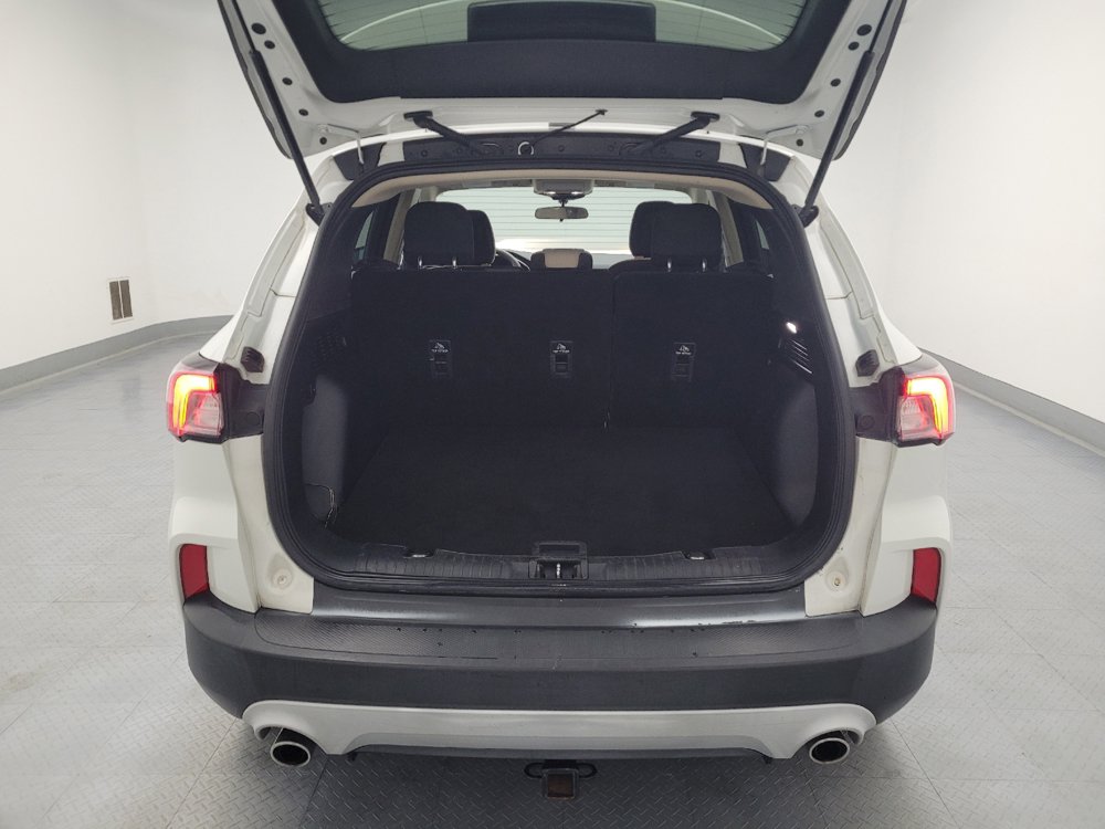 Used 2020 Ford Escape SE FWD image 29