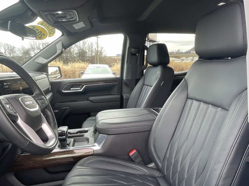 Used 2025 GMC Sierra 1500 Elevation w/ Preferred Package image 19