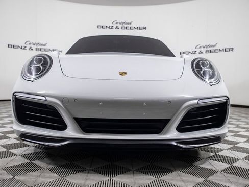 Used 2018 Porsche 911 Carrera 4S AWD/4WD image 3