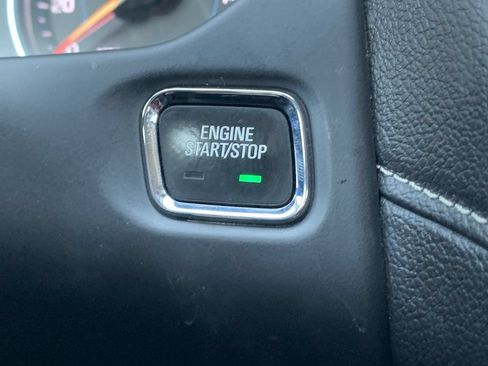 Used 2021 GMC Acadia SLE w/ Elevation Edition AWD/4WD image 19