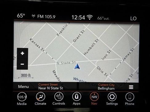 Used 2020 Jeep Grand Cherokee Altitude AWD/4WD image 23