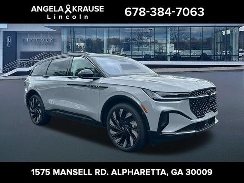 New 2026 Lincoln Nautilus Reserve w/ Jet Appearance Package AWD/4WD image 1