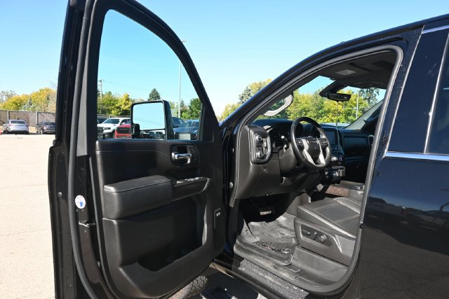 Used 2023 GMC Sierra 2500 Denali w/ Denali Ultimate Package AWD/4WD image 20