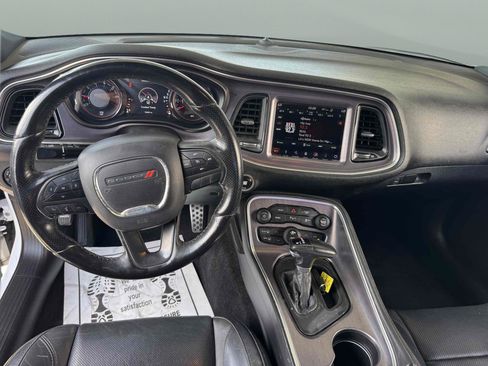 Used 2018 Dodge Challenger SXT Plus RWD image 11