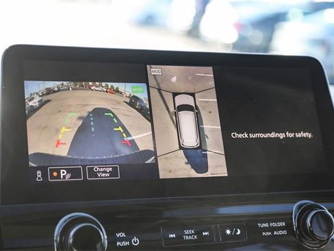 Used 2022 Nissan Armada SL w/ Captain's Chairs Package image 24