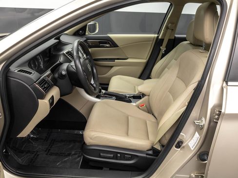 Used 2017 Honda Accord EX-L image 5