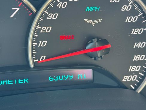 Used 2005 Chevrolet Corvette Coupe w/ Preferred Equipment Group image 11