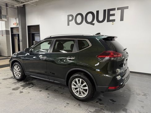 Used 2019 Nissan Rogue SV image 6