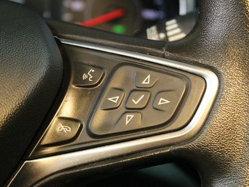 Used 2017 Chevrolet Malibu LT image 20