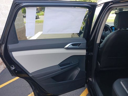 New 2025 Volkswagen Taos SEL image 26