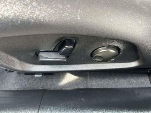 Used 2026 Jeep Compass Limited image 17