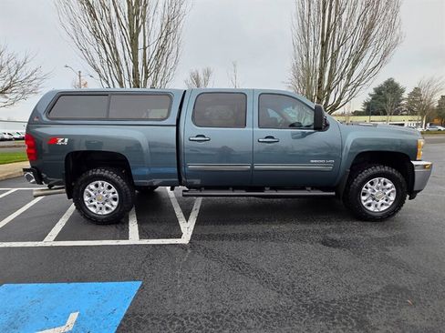 Used 2011 Chevrolet Silverado 3500 LTZ w/ Suspension Package, Off-Road image 4