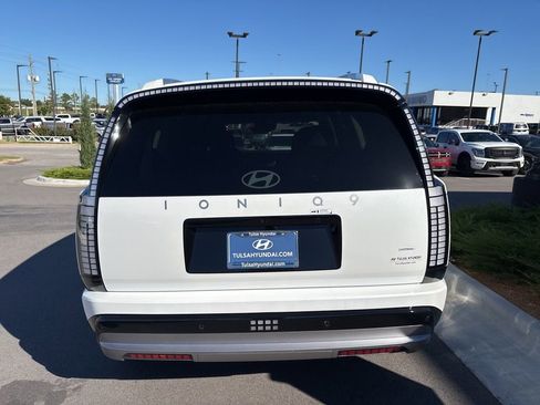 New 2026 Hyundai Ioniq 9 Limited image 7