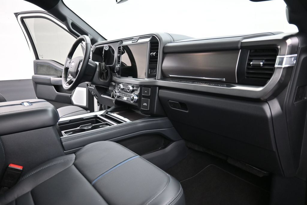 Used 2026 Ford F250 Platinum AWD/4WD image 24