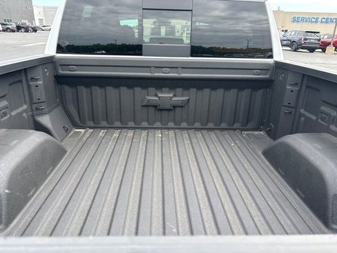 Used 2024 Chevrolet Silverado 1500 RST w/ Redline Edition AWD/4WD image 13