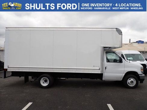 New 2026 Ford E-450 and Econoline 450 Super Duty w/ Power Equipment Group RWD image 8