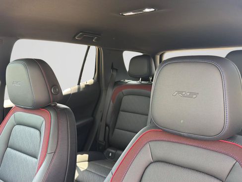 New 2026 Chevrolet Equinox RS w/ Convenience Package III FWD image 11