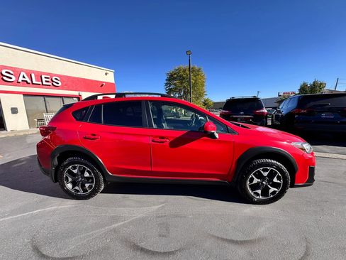 Used 2020 Subaru Crosstrek 2.0i Premium image 3
