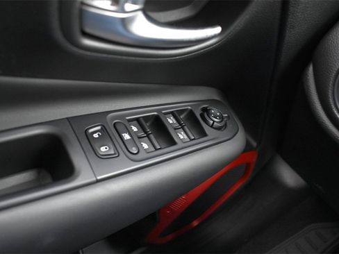 Used 2022 Jeep Renegade Trailhawk w/ Trailer Tow Group image 26