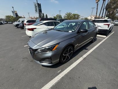 Used 2024 Nissan Altima 2.5 SR