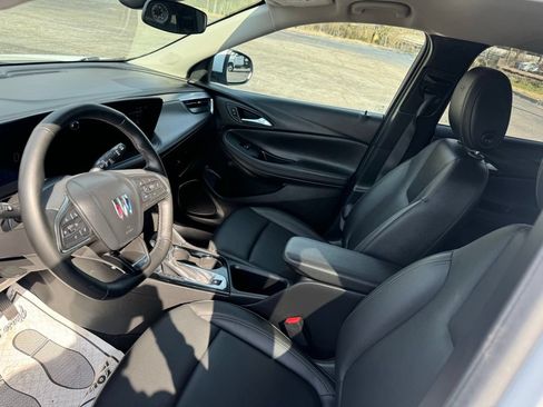 Certified 2024 Buick Encore GX Sport Touring w/ Comfort Package FWD image 6