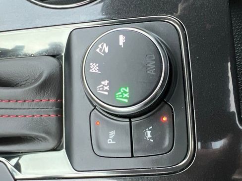 Used 2023 Chevrolet Blazer RS w/ Enhanced Convenience Package image 55