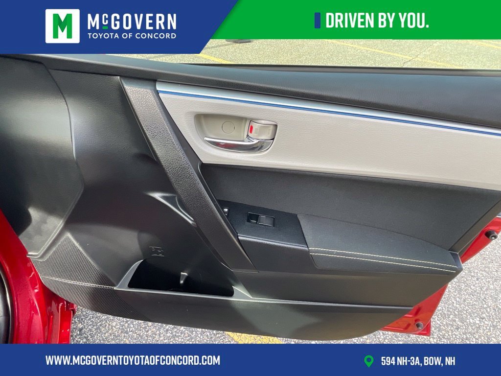 Used 2015 Toyota Corolla LE FWD image 25