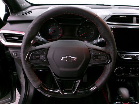 Used 2023 Chevrolet TrailBlazer RS w/ Convenience Package image 6