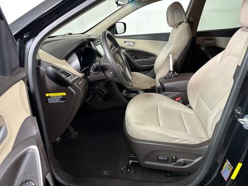 Used 2017 Hyundai Santa Fe Sport w/ 2.4L Value Package 06 image 11