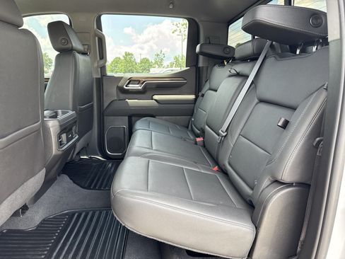 Used 2022 Chevrolet Silverado 1500 RST w/ Convenience Package II AWD/4WD image 29
