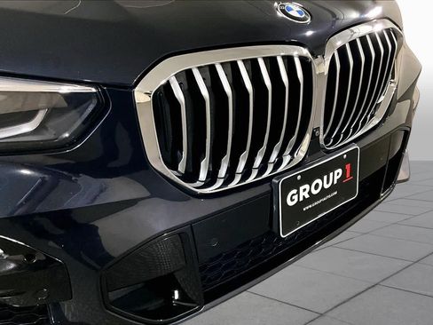 Used 2021 BMW X5 xDrive40i w/ M Sport Package AWD/4WD image 62