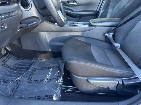 Used 2023 Nissan Sentra SV image 13