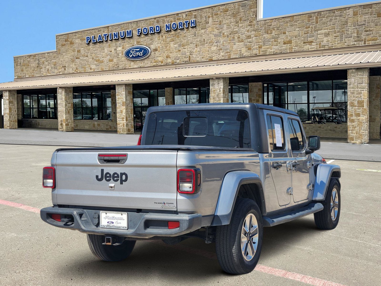 Used 2021 Jeep Gladiator Overland AWD/4WD image 5
