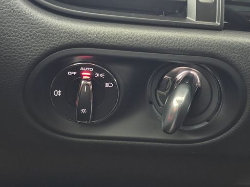 New 2026 Porsche Macan image 25