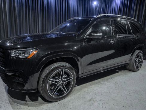 Certified 2025 Mercedes-Benz GLS 450 4MATIC image 1
