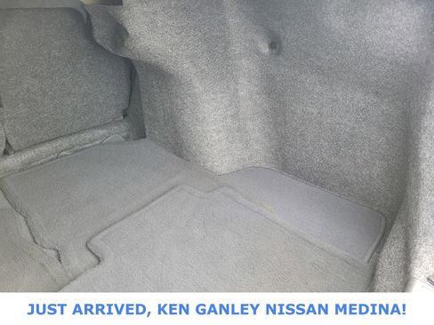 Used 2018 Nissan Versa SV w/ SV Special Edition Package image 42