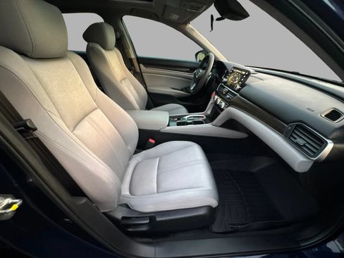 Used 2018 Honda Accord EX image 44