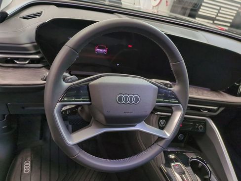 Used 2025 Audi Q5 Premium w/ Convenience Package AWD/4WD image 18
