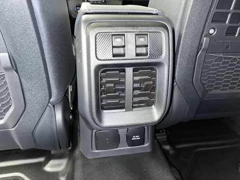 New 2026 Ford Bronco Big Bend w/ Black Diamond Package image 11